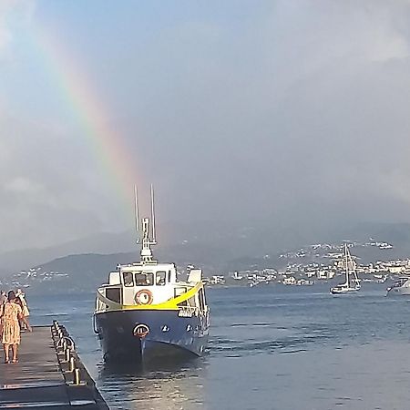 Chambre Chez L Habitant Sur La Plage Les Pieds Dans L Eau, Wifi Quartiers Anse a l'Ane Ngoại thất bức ảnh